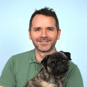 Enrico Bachmann mit seinem Hund Nacho